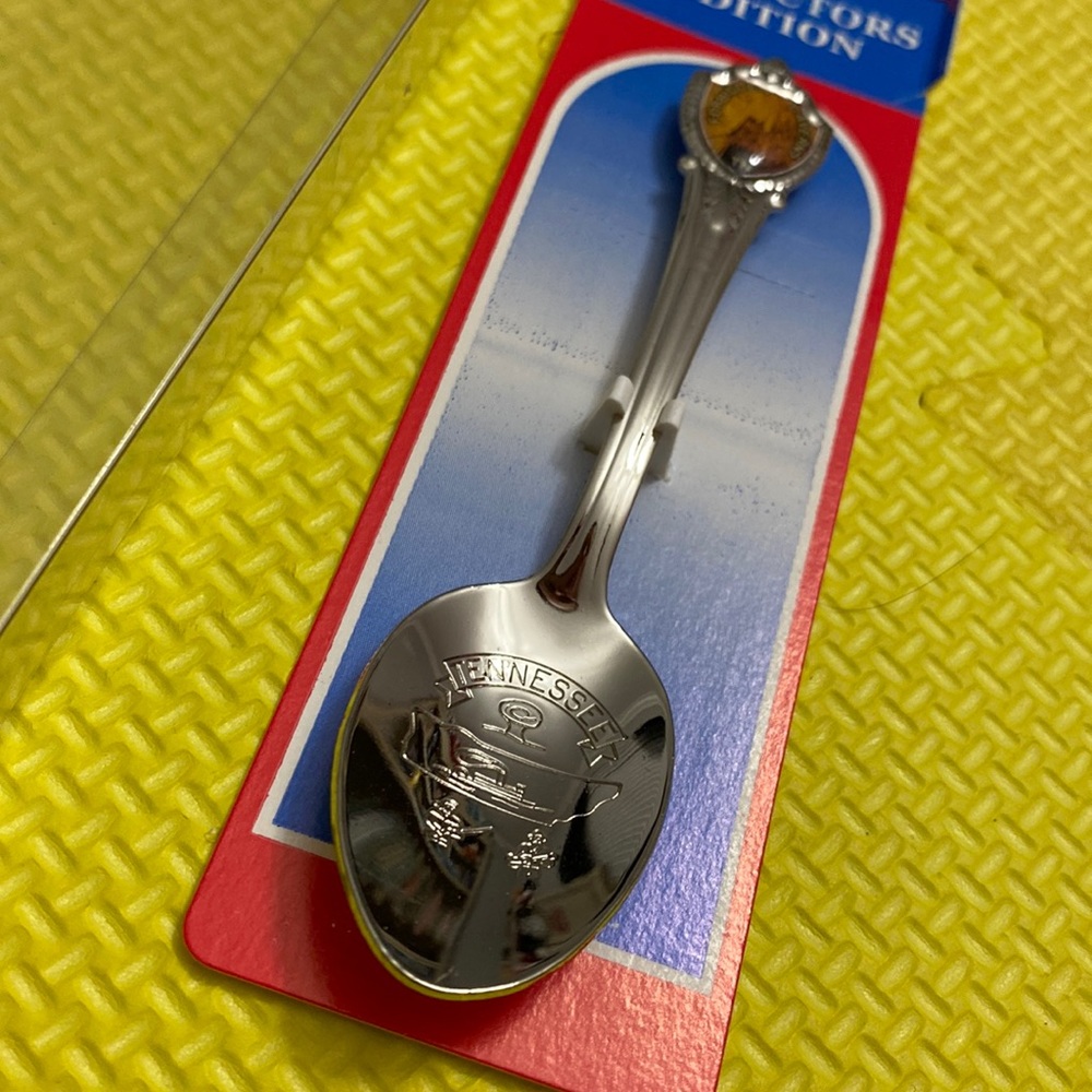 Forbidden Caverns, Tennessee Collector Spoon